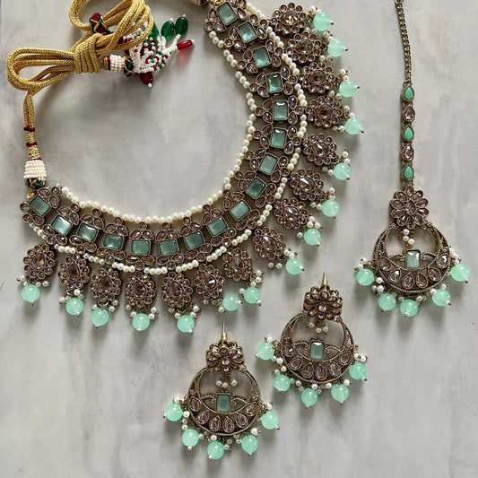 Amaya Polki Necklace Set in Mint
