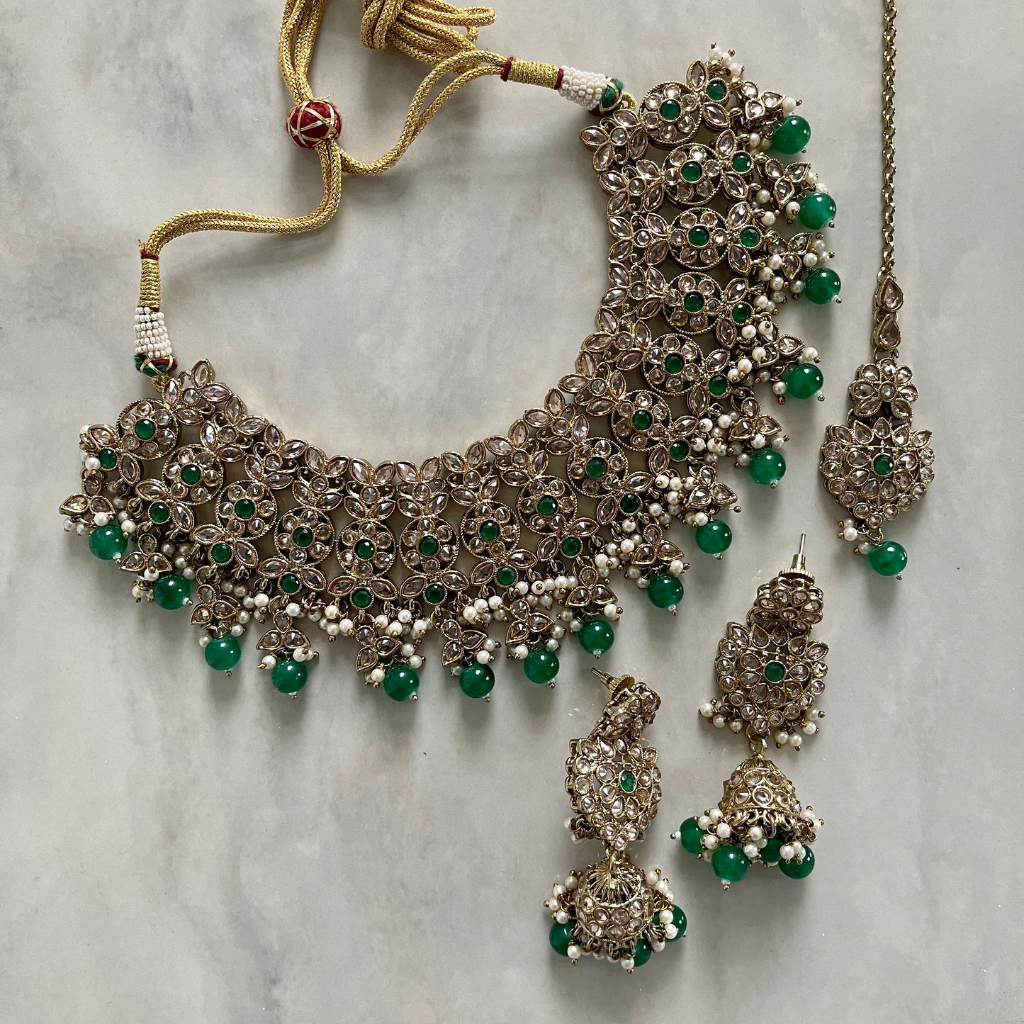 Ahana Necklace Set in Green