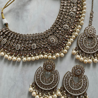 Tanveer Polki Necklace Set in Gold