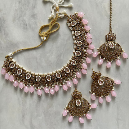 Noor Polki Necklace Set in Pink