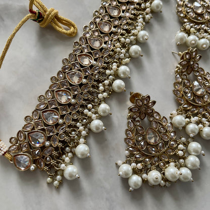 Avleen Polki Choker Necklace Set in Gold
