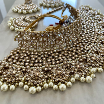Vienna Bridal Polki Necklace Set in Gold