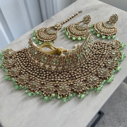 Vienna Bridal Polki Necklace Set in Mint